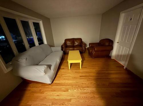 Budget Stay In Heart of Waterloo-Free Wifi-Parking