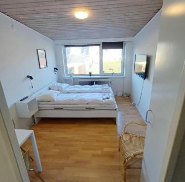 Budget Studio 6 with Free Parking