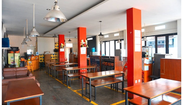 Budi House & Food Station