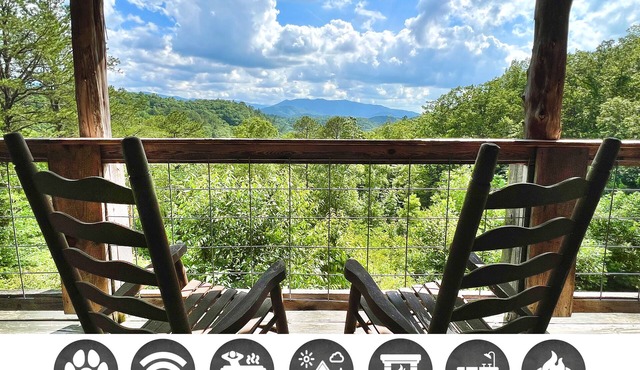 Budro's Bungalow 2 Bedroom Cabin by RedAwning