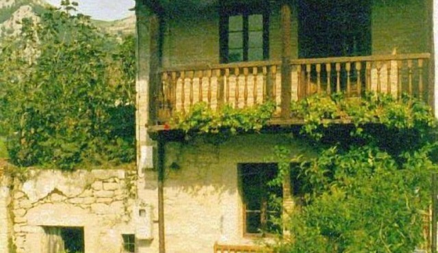 Buelles: Between the mountains and the sea, quality and confort