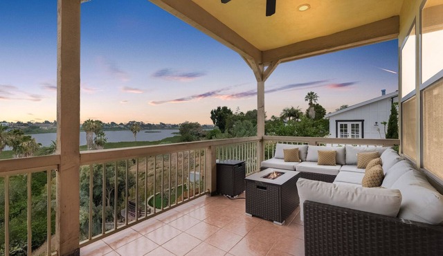 Buena Vista Villa By The Beach
