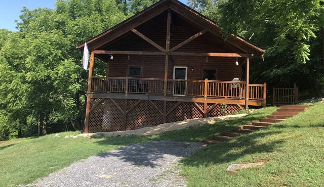 Buffalo Creek Log Cabin