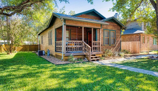 Buffalo Haus - Downtown charm 2-bedroom bungalow