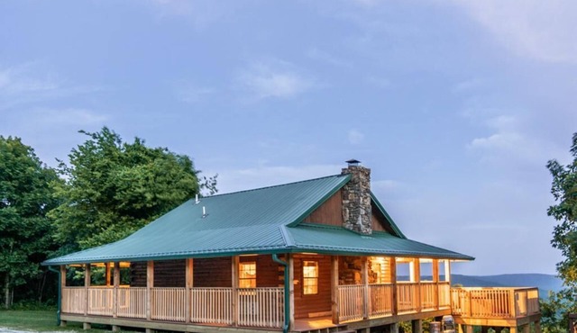 Buffalo River Cabin w/Hot Tub