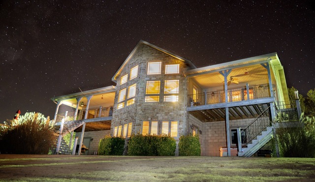 Buffalo Vista - Riley Outfitters