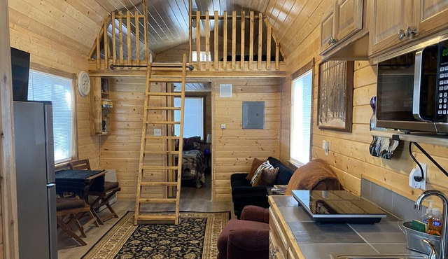Buffy's Alaska Adventure Cabin Kenai Peninsula Family/Pet friendly/2 Bdrm/1Ba