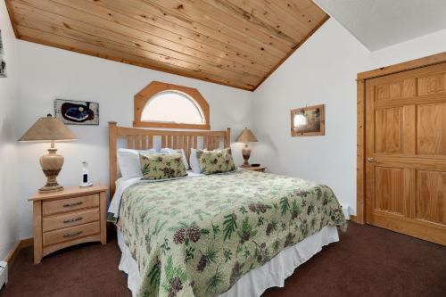 Bugle Pointe A03 by Estes Park Condos