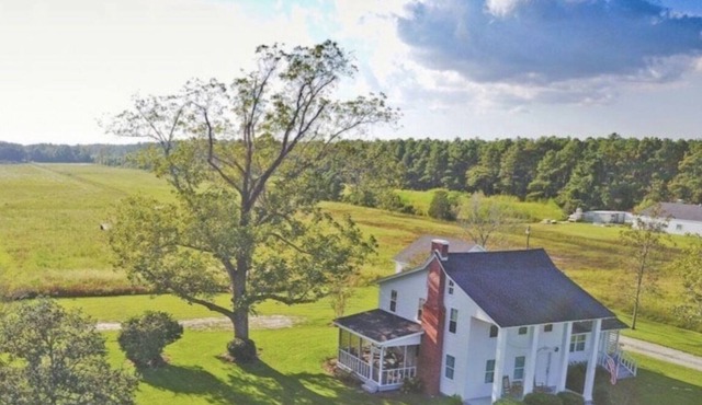 Built in 1820 King Farm house