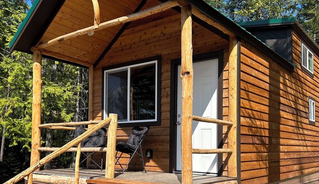Bull Lake, Montana Mountaintop Retreat