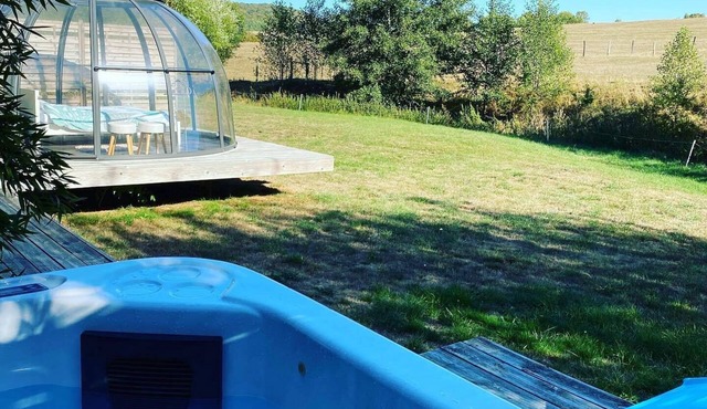 Bulle with adjoining chalet SPA and private sauna