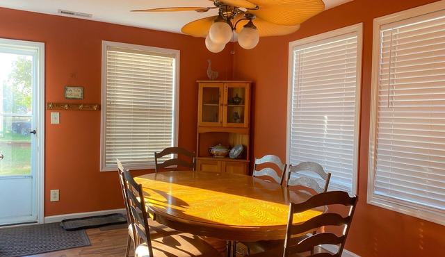 Bullshoals Lake BlueWatersResort 4bdroom lakehouse