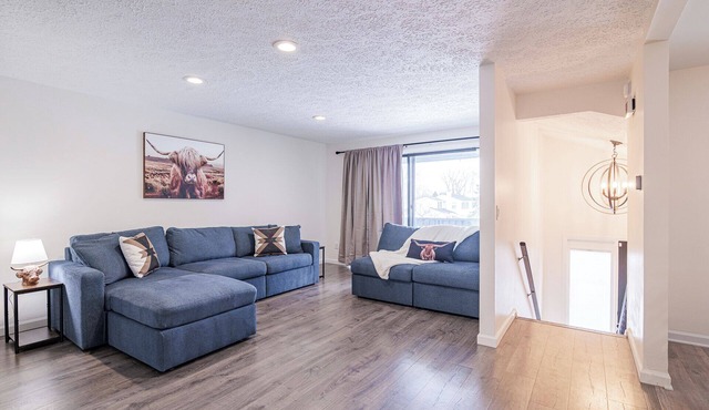 Bullzeye 3Bed2Bath, Full Townhome, Gameroom