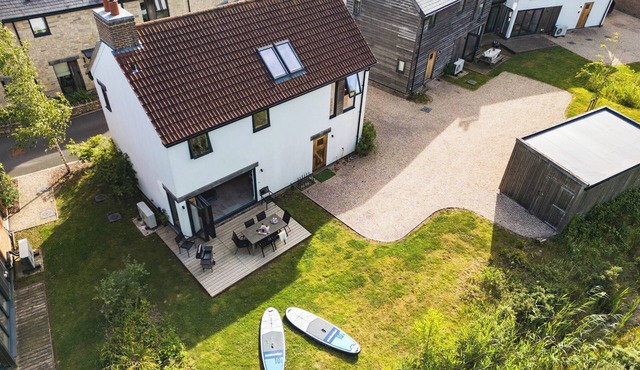 Bulrushes (BV04), Silverlake, Dorset