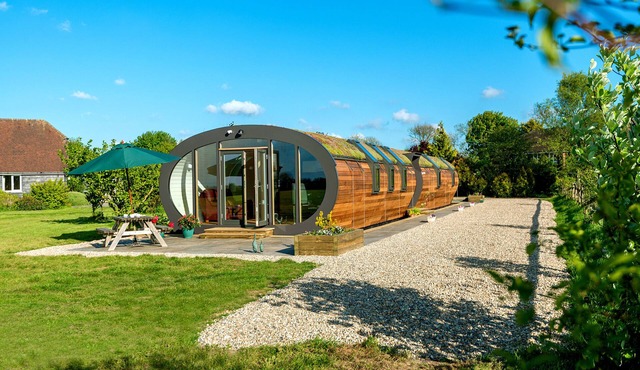 Bumble Barn - Three Bedroom House, Sleeps 6