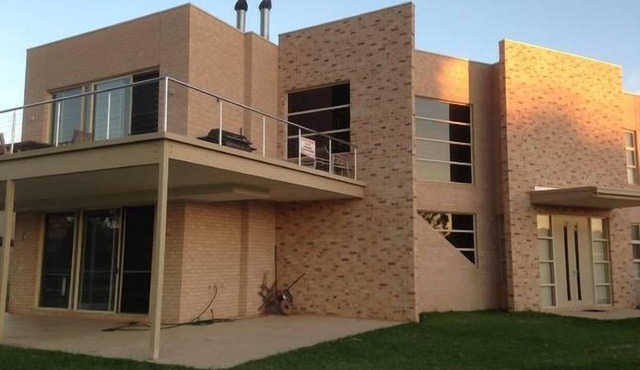 BUNDALONG WATERFRONT Bundalong’s premier rental property. Bundalong’s Best