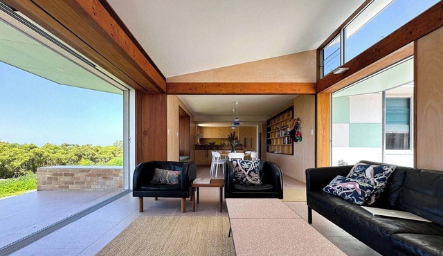 Bundeena Bush and Bird, Holiday Home