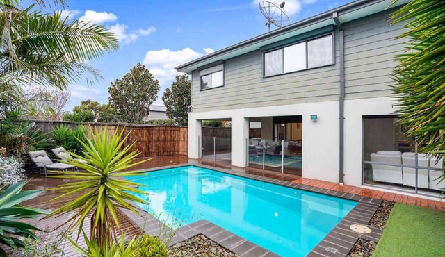 Bundoora Perfection - Luxury Family Oasis w pool