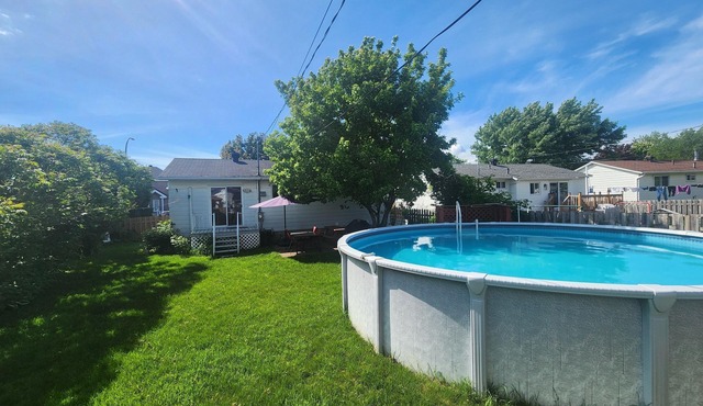 Bunga-lounge: 3 BDR, Pool, Parking