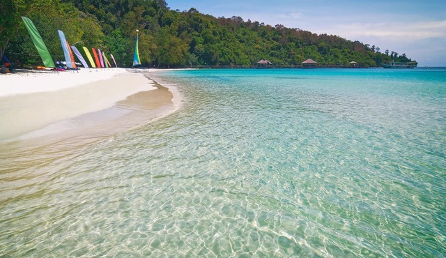 Bunga Raya Island Resort & Spa