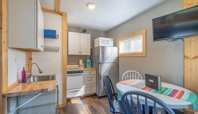 Bungalow 2: Boji Bunkhouse Bungalow