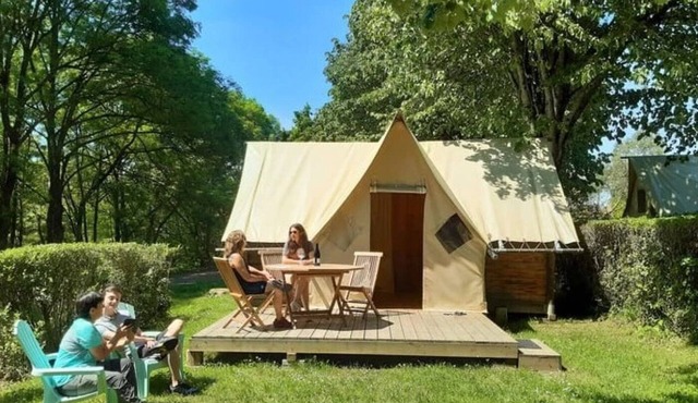 Bungalow 3 étoiles - Piscine - eehifi