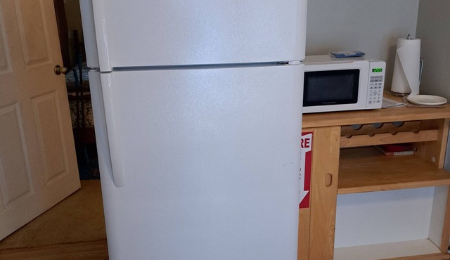 Bungalow 3 minutes to the lake and boat ramp