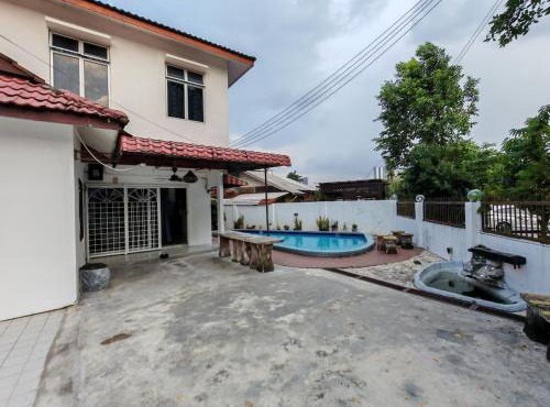 Bungalow 5Room 4Bathroom Pool Near Kajang Stadium MRT