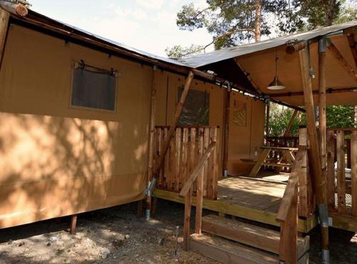 Bungalow avec clim, animaux acceptés - 2 pers. - API-1-52-2511