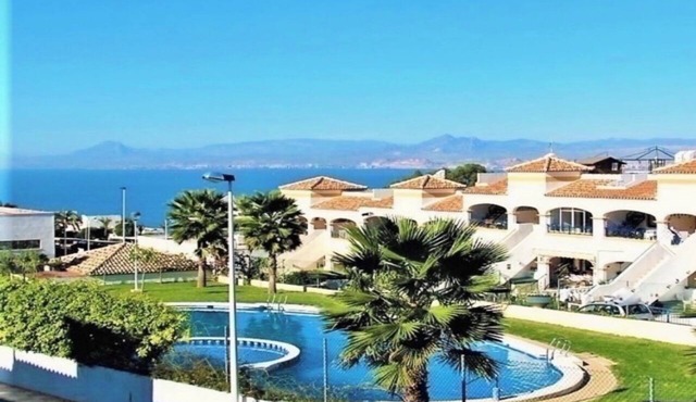 Bungalow Avec Solarium à 5mn des Plages