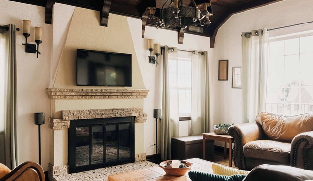 Bungalow Beats | Musical Vibes Near Cherry Creek
