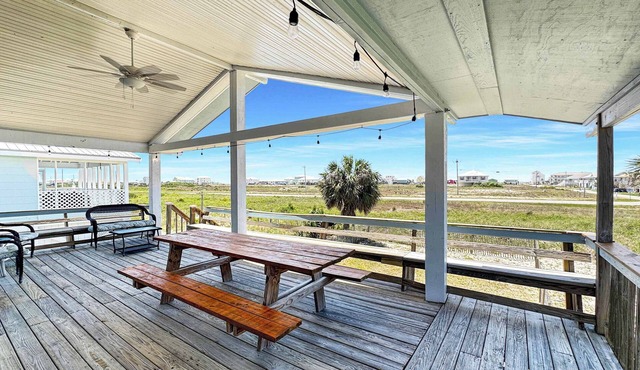 Bungalow by the Beach $400 FREE ACTIVITIES!