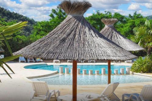 Bungalow Charmant à Sampzon 32 m² avec Vue Montagne