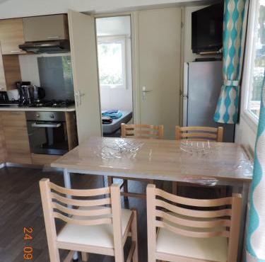 Bungalow Confort Gastes Jacuzzi