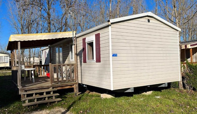 Bungalow familial avec jardin en Onzain piscine partagee