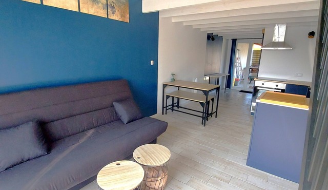 BUNGALOW house with mezzanine and exterior, sleeps 2 to 4, 10km from Puy du Fou