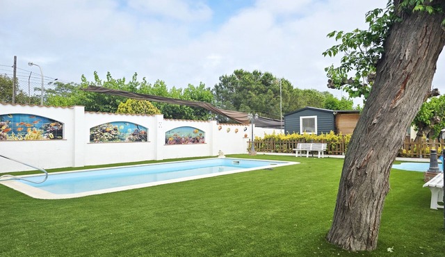 Bungalow in Canet de Mar near Scenic Beach