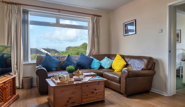 Bungalow in Dyffryn Ardudwy near Blue Flag Beach