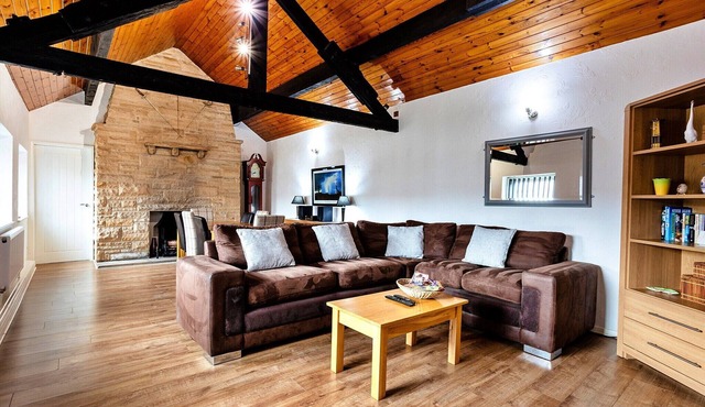 Bungalow in Mainsforth with Games Room