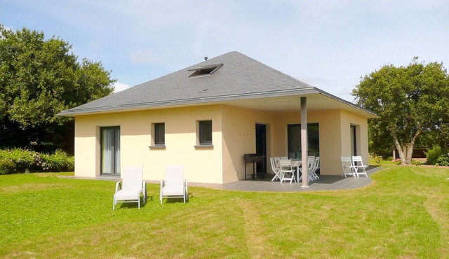 Bungalow in Telgrus sur mer near Sandy Beach