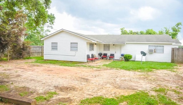 Bungalow near Main Street - #1
