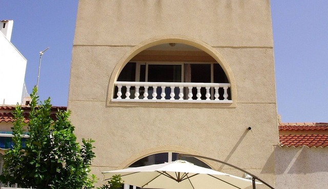 BUNGALOW NEXT TO THE NATURAL PARK OF LA MATA WITH BARBECUE AND PRIVACY