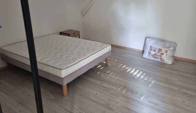 Bungalow of 50M2 on an orchard of 5000M2 closed,