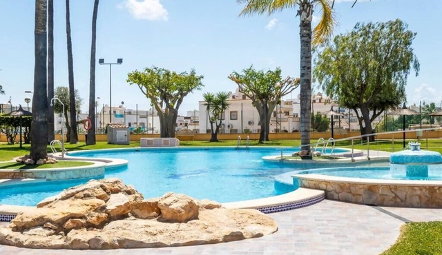 Bungalow Pink Al Andalus