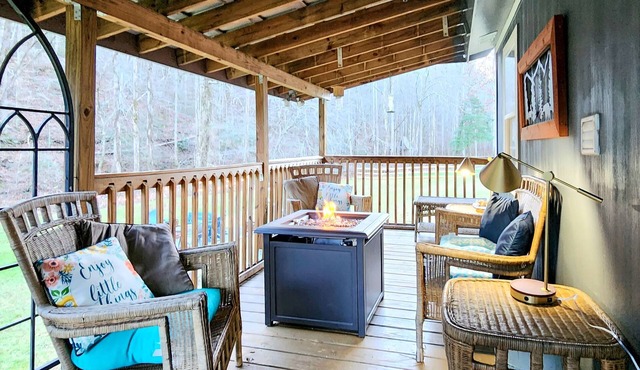 Bungalow+RV/10 acres/Stream/Sleeps6