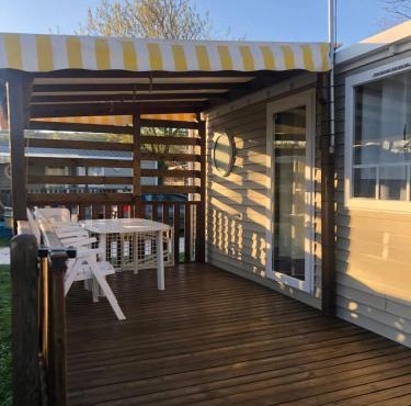 Bungalow spacieux avec piscine partagée à Châteauneuf-de-Galaure