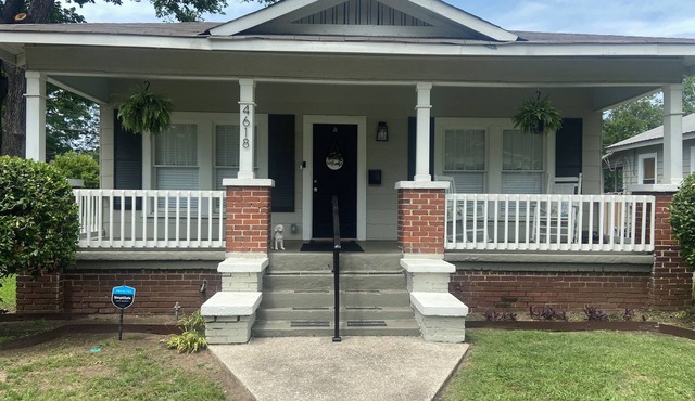 Bungalow that is less than 20 mins away from Birmingham downtown attractions!