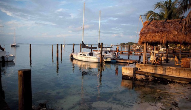Bungalow w/FREE Kayaks, Sailboat, Bicycle Use