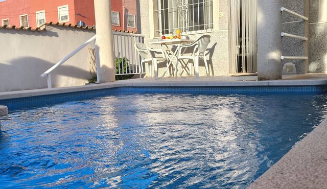 Bungalow with Private Pool 15 Minutes from the Sea- La Siesta