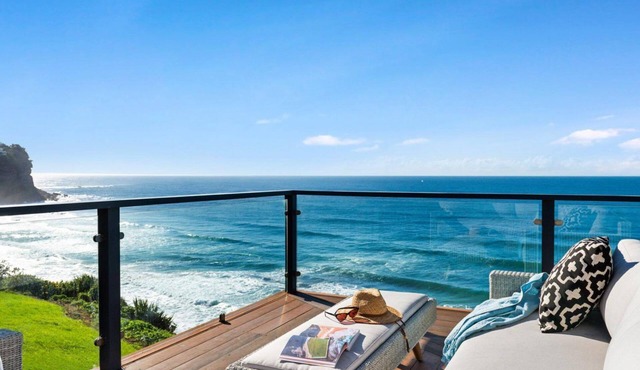 BUNGAN BEACHSCAPE by Palm Beach Holiday Rentals